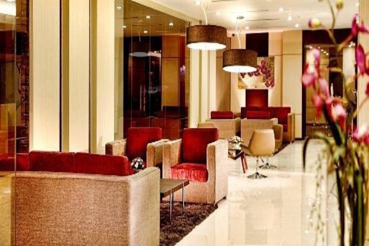 Orchardz Hotel Ayani Pontianak Buitenkant foto